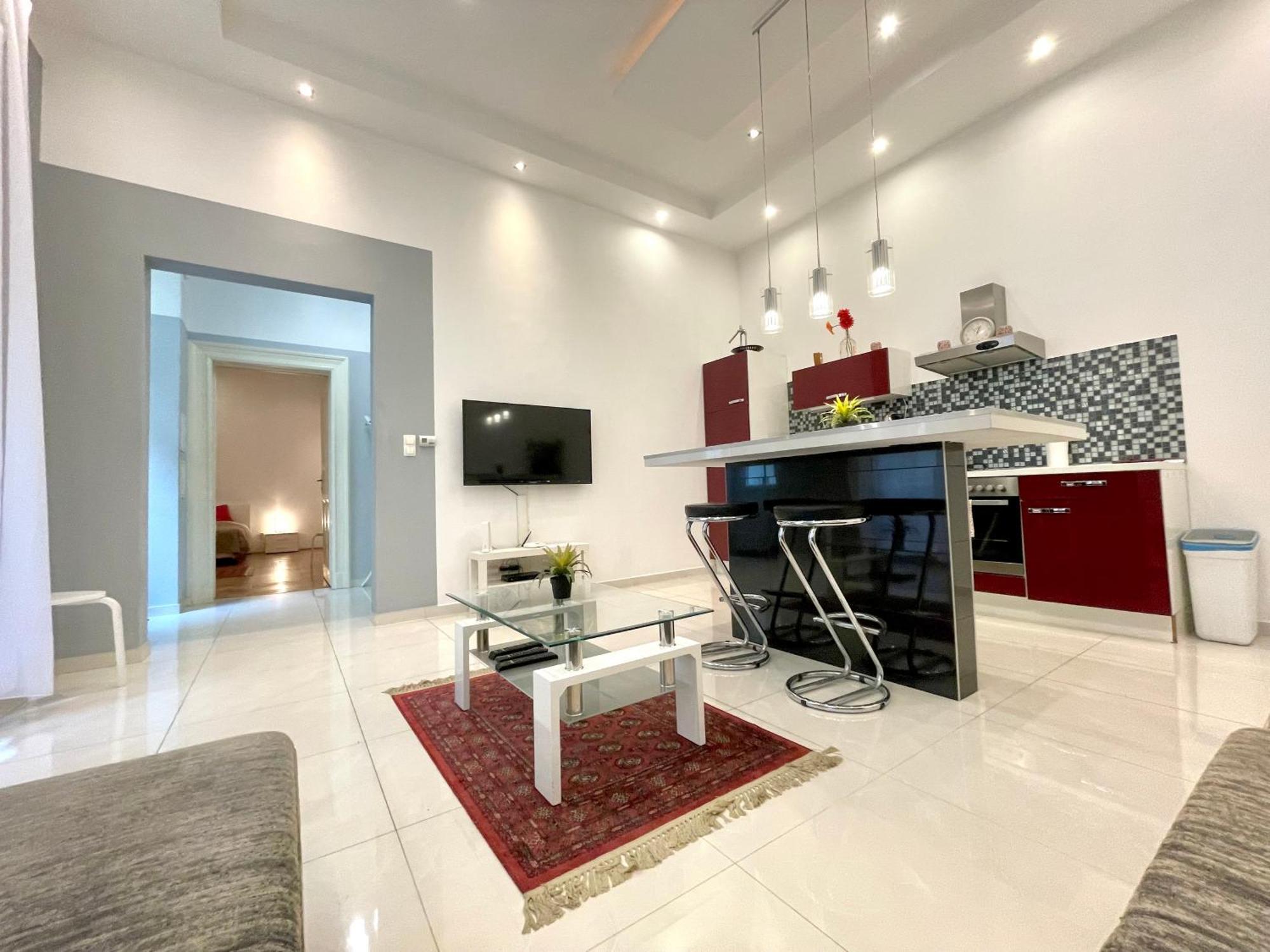 Amazing Swedish 3 Rooms Apartment In The City Center Boedapest Buitenkant foto